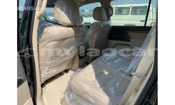 Buy Import Toyota Land Cruiser Black Car in Import - Dubai in Attapeu Province Buy Import Toyota Land Cruiser Black Car in Import - Dubai in Attapeu Province
