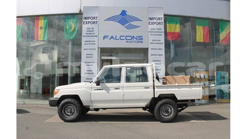 Big with watermark toyota land cruiser attapeu province import dubai 2425