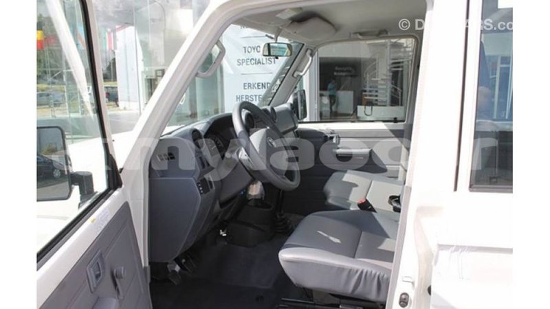 Big with watermark toyota land cruiser attapeu province import dubai 2425