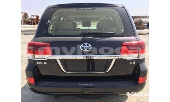 Acheter Import Voiture Toyota Land Cruiser Noir à Import - Dubai, Attapeu Province Acheter Import Voiture Toyota Land Cruiser Noir à Import - Dubai, Attapeu Province