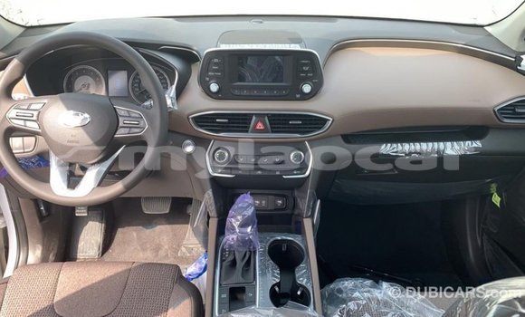Buy Import Hyundai Santa Fe White Car in Import - Dubai in Attapeu Province Buy Import Hyundai Santa Fe White Car in Import - Dubai in Attapeu Province