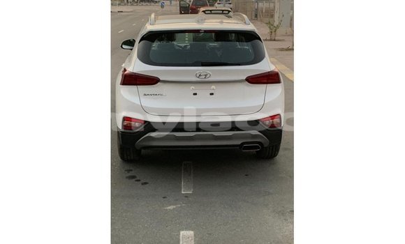 Buy Import Hyundai Santa Fe White Car in Import - Dubai in Attapeu Province Buy Import Hyundai Santa Fe White Car in Import - Dubai in Attapeu Province