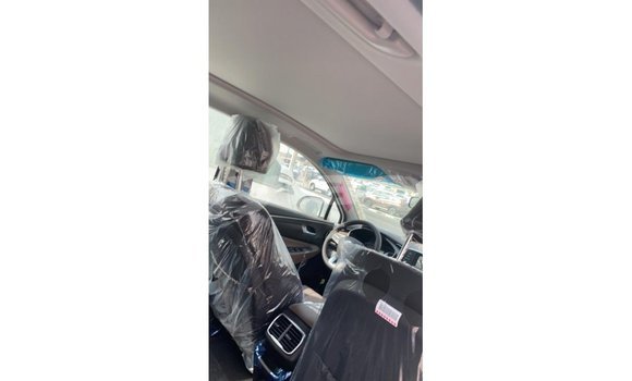 Buy Import Hyundai Santa Fe White Car in Import - Dubai in Attapeu Province Buy Import Hyundai Santa Fe White Car in Import - Dubai in Attapeu Province