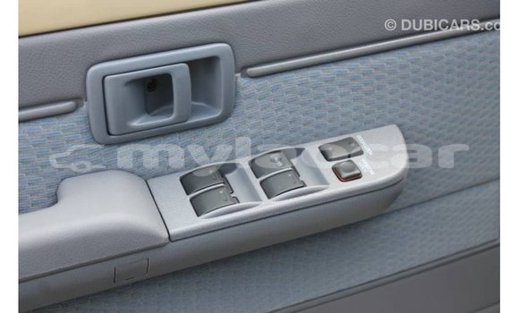 Acheter Import Voiture Toyota Land Cruiser Beige à Import - Dubai, Attapeu Province Acheter Import Voiture Toyota Land Cruiser Beige à Import - Dubai, Attapeu Province