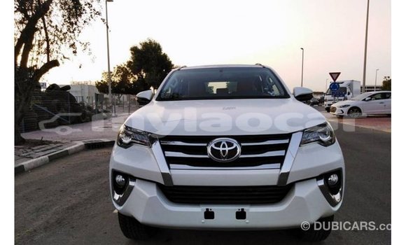 Buy Import Toyota Fortuner White Car in Import - Dubai in Attapeu Province Buy Import Toyota Fortuner White Car in Import - Dubai in Attapeu Province