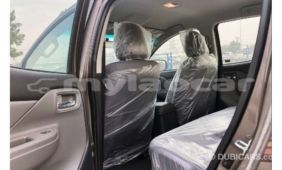 Buy Import Mitsubishi L200 Brown Car in Import - Dubai in Attapeu Province Buy Import Mitsubishi L200 Brown Car in Import - Dubai in Attapeu Province