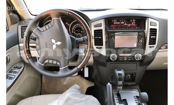 Buy Import Mitsubishi Pajero Black Car in Import - Dubai in Attapeu Province Buy Import Mitsubishi Pajero Black Car in Import - Dubai in Attapeu Province