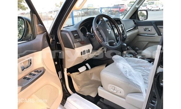 Buy Import Mitsubishi Pajero Black Car in Import - Dubai in Attapeu Province Buy Import Mitsubishi Pajero Black Car in Import - Dubai in Attapeu Province
