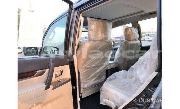 Buy Import Mitsubishi Pajero Black Car in Import - Dubai in Attapeu Province Buy Import Mitsubishi Pajero Black Car in Import - Dubai in Attapeu Province