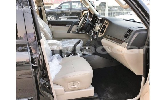 Buy Import Mitsubishi Pajero Black Car in Import - Dubai in Attapeu Province Buy Import Mitsubishi Pajero Black Car in Import - Dubai in Attapeu Province