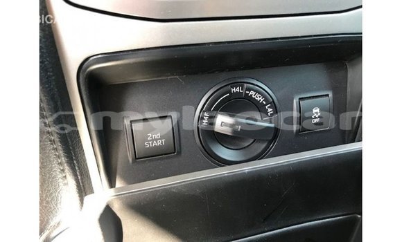 Acheter Import Voiture Toyota Prado Autre à Import - Dubai, Attapeu Province Acheter Import Voiture Toyota Prado Autre à Import - Dubai, Attapeu Province