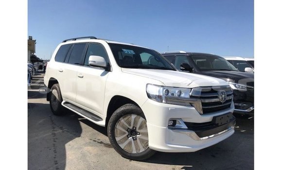 Buy Import Toyota Land Cruiser White Car in Import - Dubai in Attapeu Province Buy Import Toyota Land Cruiser White Car in Import - Dubai in Attapeu Province