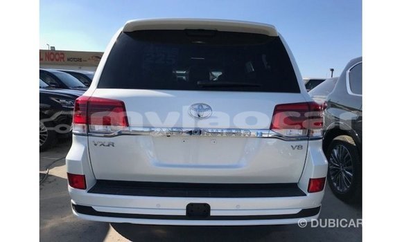 Buy Import Toyota Land Cruiser White Car in Import - Dubai in Attapeu Province Buy Import Toyota Land Cruiser White Car in Import - Dubai in Attapeu Province