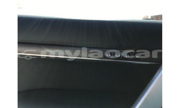 Buy Import Toyota Land Cruiser White Car in Import - Dubai in Attapeu Province Buy Import Toyota Land Cruiser White Car in Import - Dubai in Attapeu Province