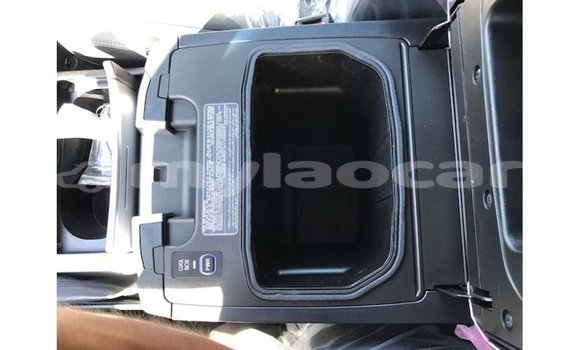 Buy Import Toyota Land Cruiser White Car in Import - Dubai in Attapeu Province Buy Import Toyota Land Cruiser White Car in Import - Dubai in Attapeu Province