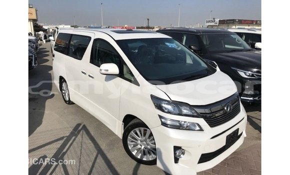 Acheter Import Voiture Toyota Vellfire Blanc à Import - Dubai, Attapeu Province Acheter Import Voiture Toyota Vellfire Blanc à Import - Dubai, Attapeu Province