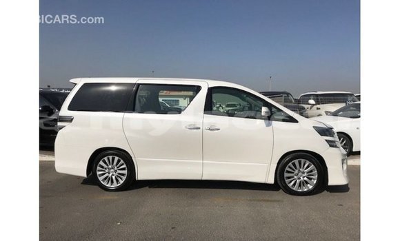 Acheter Import Voiture Toyota Vellfire Blanc à Import - Dubai, Attapeu Province Acheter Import Voiture Toyota Vellfire Blanc à Import - Dubai, Attapeu Province