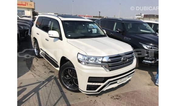 ຊື້ ການ ນຳ ເຂົ້າ Toyota Land Cruiser White ລົດ ໃນ Import - Dubai ໃນ Attapeu Province ຊື້ ການ ນຳ ເຂົ້າ Toyota Land Cruiser White ລົດ ໃນ Import - Dubai ໃນ Attapeu Province