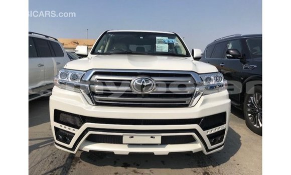 ຊື້ ການ ນຳ ເຂົ້າ Toyota Land Cruiser White ລົດ ໃນ Import - Dubai ໃນ Attapeu Province ຊື້ ການ ນຳ ເຂົ້າ Toyota Land Cruiser White ລົດ ໃນ Import - Dubai ໃນ Attapeu Province