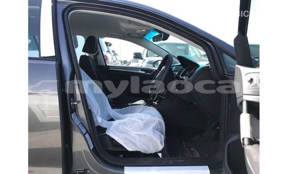 Acheter Import Voiture Volkswagen Golf Autre à Import - Dubai, Attapeu Province Acheter Import Voiture Volkswagen Golf Autre à Import - Dubai, Attapeu Province
