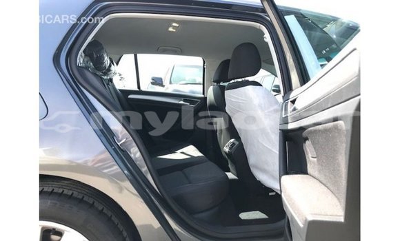 Acheter Import Voiture Volkswagen Golf Autre à Import - Dubai, Attapeu Province Acheter Import Voiture Volkswagen Golf Autre à Import - Dubai, Attapeu Province