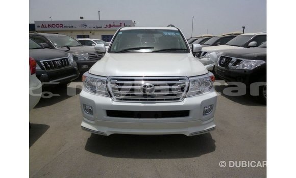 Buy Import Toyota Land Cruiser White Car in Import - Dubai in Attapeu Province Buy Import Toyota Land Cruiser White Car in Import - Dubai in Attapeu Province