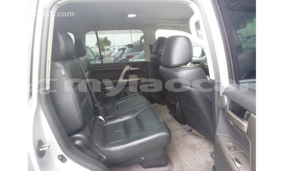 Buy Import Toyota Land Cruiser Other Car in Import - Dubai in Attapeu Province Buy Import Toyota Land Cruiser Other Car in Import - Dubai in Attapeu Province