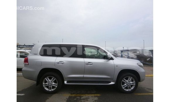 Buy Import Toyota Land Cruiser Other Car in Import - Dubai in Attapeu Province Buy Import Toyota Land Cruiser Other Car in Import - Dubai in Attapeu Province