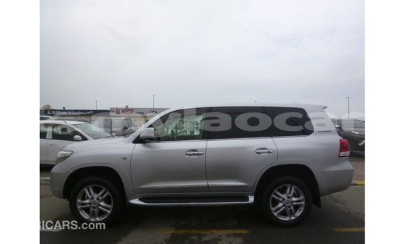 Buy Import Toyota Land Cruiser Other Car in Import - Dubai in Attapeu Province Buy Import Toyota Land Cruiser Other Car in Import - Dubai in Attapeu Province