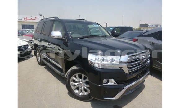 Acheter Import Voiture Toyota Land Cruiser Noir à Import - Dubai, Attapeu Province Acheter Import Voiture Toyota Land Cruiser Noir à Import - Dubai, Attapeu Province