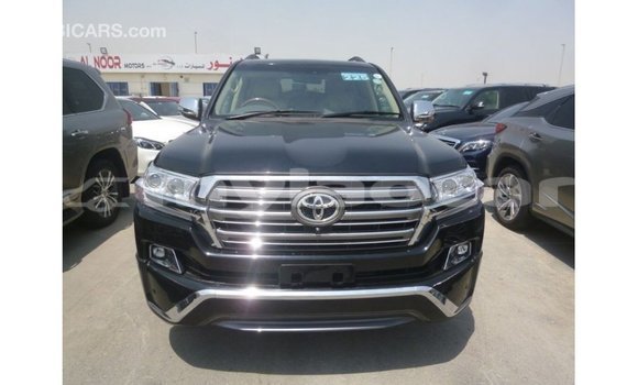 Acheter Import Voiture Toyota Land Cruiser Noir à Import - Dubai, Attapeu Province Acheter Import Voiture Toyota Land Cruiser Noir à Import - Dubai, Attapeu Province