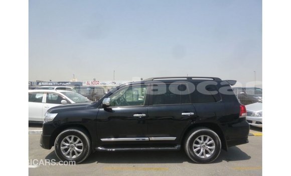 Acheter Import Voiture Toyota Land Cruiser Noir à Import - Dubai, Attapeu Province Acheter Import Voiture Toyota Land Cruiser Noir à Import - Dubai, Attapeu Province