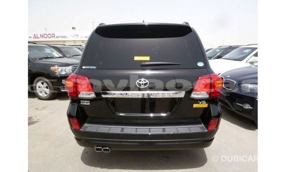 Acheter Import Voiture Toyota Land Cruiser Noir à Import - Dubai, Attapeu Province Acheter Import Voiture Toyota Land Cruiser Noir à Import - Dubai, Attapeu Province