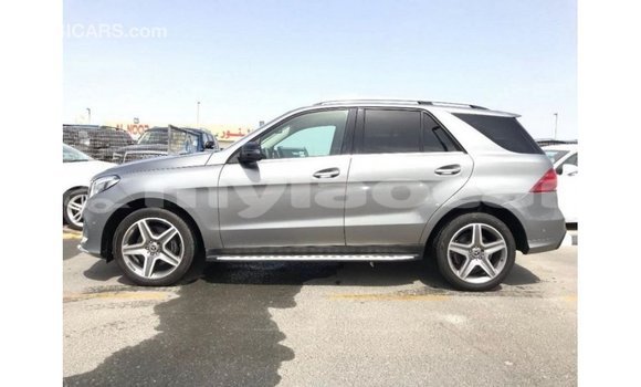 Acheter Import Voiture Mercedes-Benz GLE Autre à Import - Dubai, Attapeu Province Acheter Import Voiture Mercedes-Benz GLE Autre à Import - Dubai, Attapeu Province