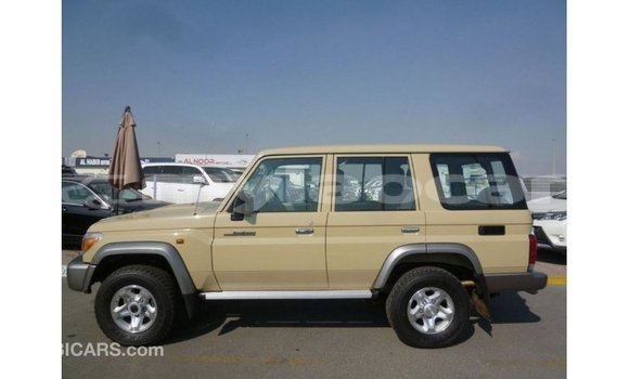 Buy Import Toyota Land Cruiser Beige Car in Import - Dubai in Attapeu Province Buy Import Toyota Land Cruiser Beige Car in Import - Dubai in Attapeu Province