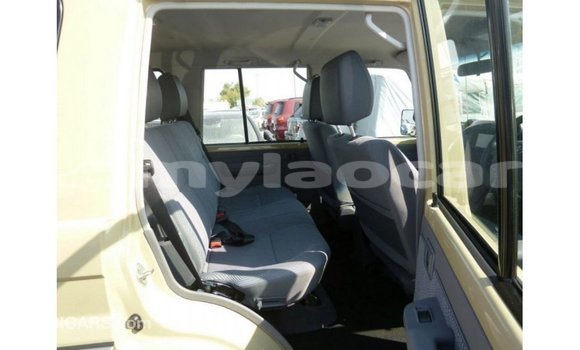 Buy Import Toyota Land Cruiser Beige Car in Import - Dubai in Attapeu Province Buy Import Toyota Land Cruiser Beige Car in Import - Dubai in Attapeu Province