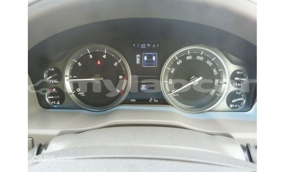 Acheter Import Voiture Toyota Land Cruiser Noir à Import - Dubai, Attapeu Province Acheter Import Voiture Toyota Land Cruiser Noir à Import - Dubai, Attapeu Province