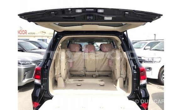 Buy Import Toyota Land Cruiser Black Car in Import - Dubai in Attapeu Province Buy Import Toyota Land Cruiser Black Car in Import - Dubai in Attapeu Province