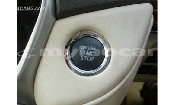 Buy Import Toyota Land Cruiser White Car in Import - Dubai in Attapeu Province Buy Import Toyota Land Cruiser White Car in Import - Dubai in Attapeu Province