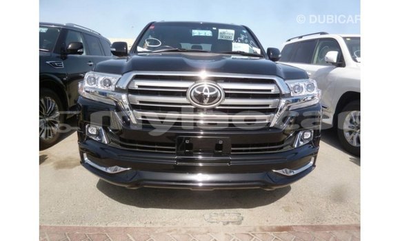 Acheter Import Voiture Toyota Land Cruiser Noir à Import - Dubai, Attapeu Province Acheter Import Voiture Toyota Land Cruiser Noir à Import - Dubai, Attapeu Province
