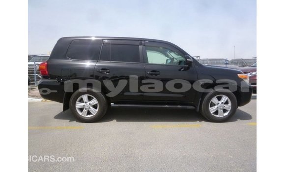 Acheter Import Voiture Toyota Land Cruiser Noir à Import - Dubai, Attapeu Province Acheter Import Voiture Toyota Land Cruiser Noir à Import - Dubai, Attapeu Province