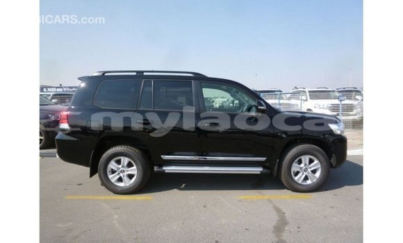 Acheter Import Voiture Toyota Land Cruiser Noir à Import - Dubai, Attapeu Province Acheter Import Voiture Toyota Land Cruiser Noir à Import - Dubai, Attapeu Province