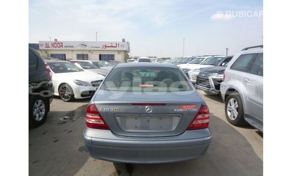 ຊື້ ການ ນຳ ເຂົ້າ Mercedes-Benz 190 (W201) Blue ລົດ ໃນ Import - Dubai ໃນ Attapeu Province ຊື້ ການ ນຳ ເຂົ້າ Mercedes-Benz 190 (W201) Blue ລົດ ໃນ Import - Dubai ໃນ Attapeu Province