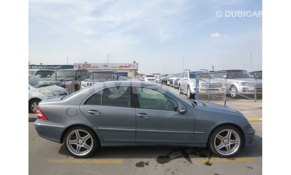 ຊື້ ການ ນຳ ເຂົ້າ Mercedes-Benz 190 (W201) Blue ລົດ ໃນ Import - Dubai ໃນ Attapeu Province ຊື້ ການ ນຳ ເຂົ້າ Mercedes-Benz 190 (W201) Blue ລົດ ໃນ Import - Dubai ໃນ Attapeu Province