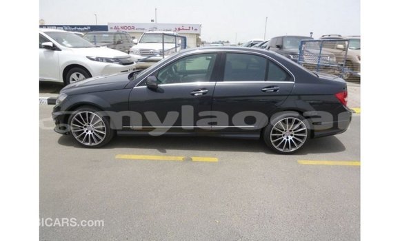 ຊື້ ການ ນຳ ເຂົ້າ Mercedes-Benz 190 (W201) Black ລົດ ໃນ Import - Dubai ໃນ Attapeu Province ຊື້ ການ ນຳ ເຂົ້າ Mercedes-Benz 190 (W201) Black ລົດ ໃນ Import - Dubai ໃນ Attapeu Province