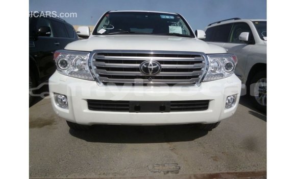 Buy Import Toyota Land Cruiser White Car in Import - Dubai in Attapeu Province Buy Import Toyota Land Cruiser White Car in Import - Dubai in Attapeu Province
