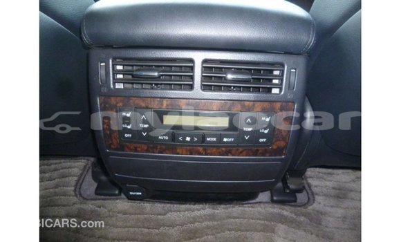 Buy Import Toyota Land Cruiser White Car in Import - Dubai in Attapeu Province Buy Import Toyota Land Cruiser White Car in Import - Dubai in Attapeu Province