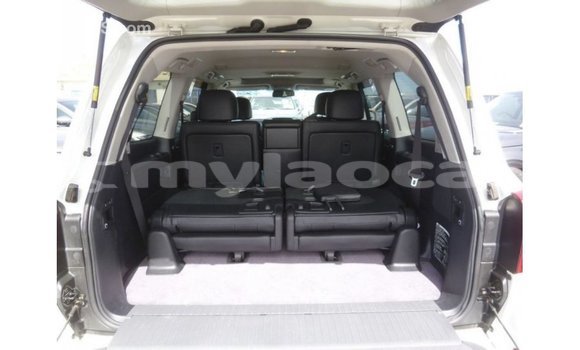 Buy Import Toyota Land Cruiser White Car in Import - Dubai in Attapeu Province Buy Import Toyota Land Cruiser White Car in Import - Dubai in Attapeu Province