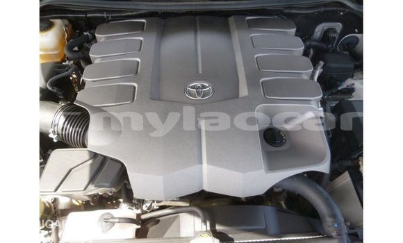 Buy Import Toyota Land Cruiser White Car in Import - Dubai in Attapeu Province Buy Import Toyota Land Cruiser White Car in Import - Dubai in Attapeu Province