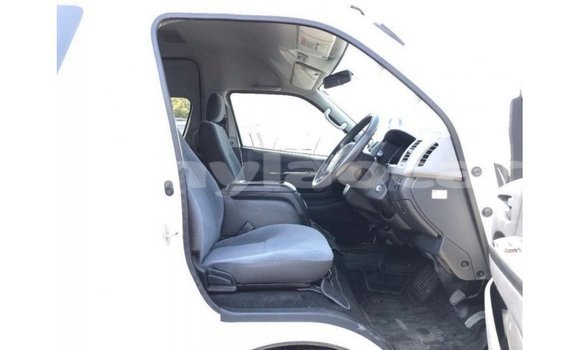 Buy Import Toyota Hiace White Car in Import - Dubai in Attapeu Province Buy Import Toyota Hiace White Car in Import - Dubai in Attapeu Province